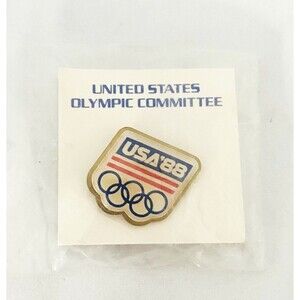 United States Olympic Committee Vintage  Lapel Pin on Original Card Sealed 1988